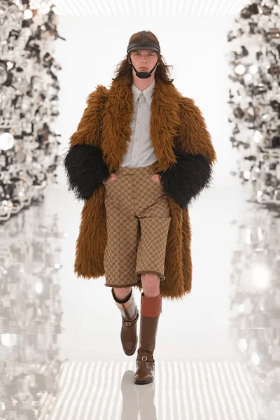Look 82